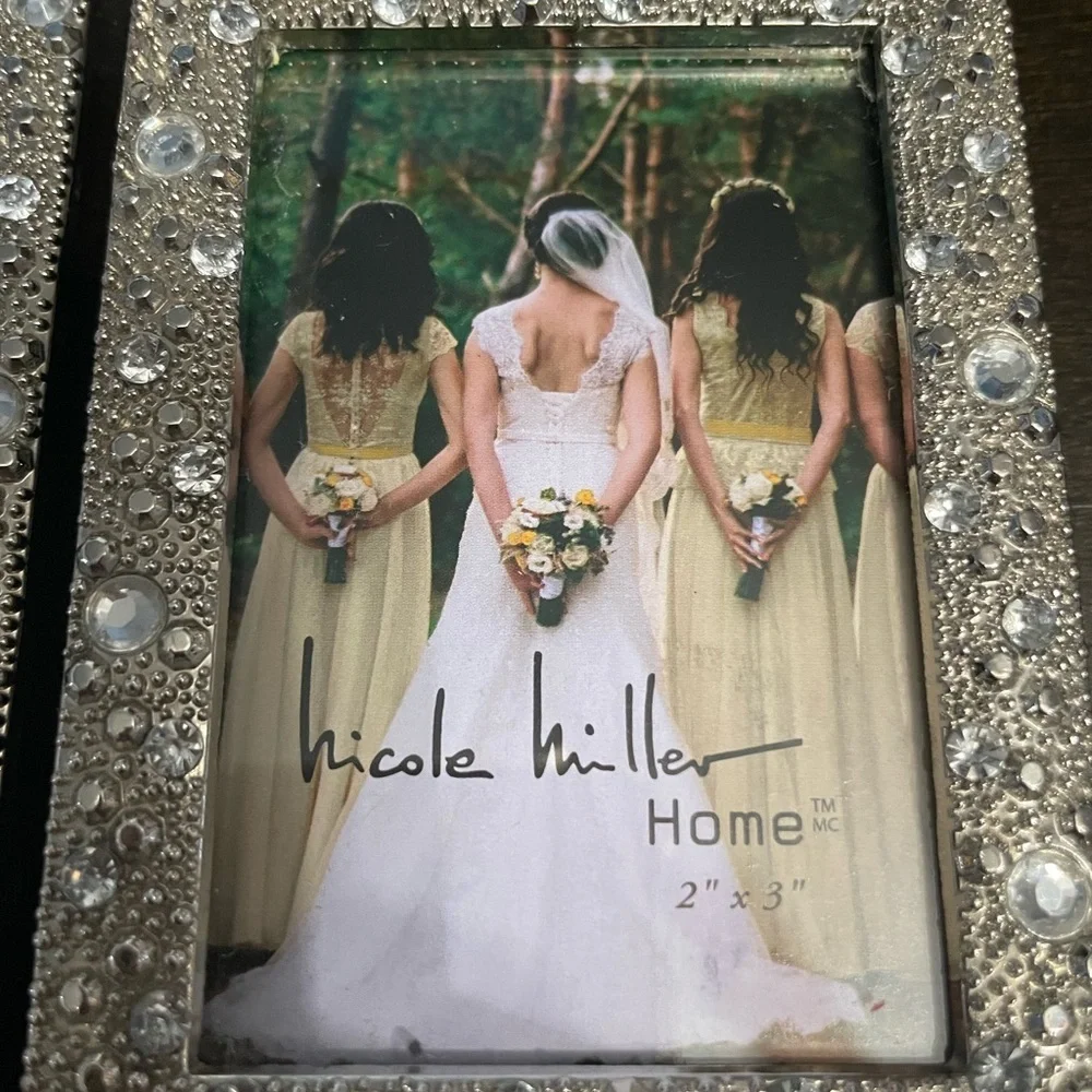 Adorable Mini Picture Frame Trio size (2) 2x3” and (1) 2x2” - Picture 7 of 7
